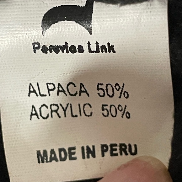 Peruvian Link Alpaca Blend Winter Scene - Picture 8 of 9